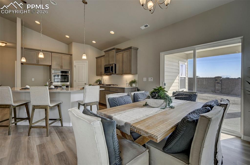 Image 9 of 20: ***Pictures are from a previously stagged model