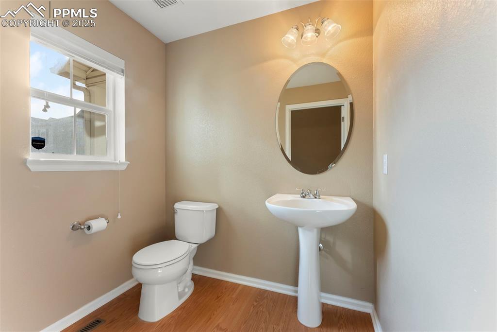 Image 13 of 29: Bathroom