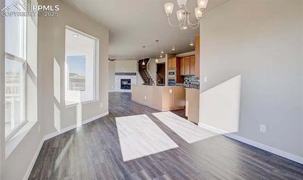 Image 11 of 38: Kitchen