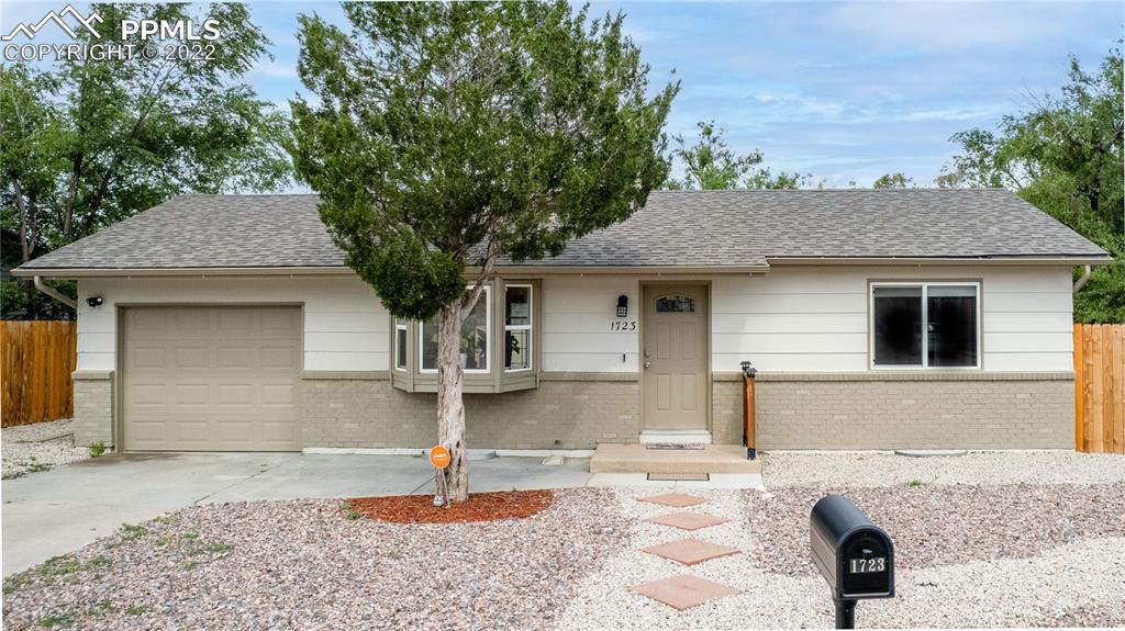 Listing 5974321, Image 1 of 32