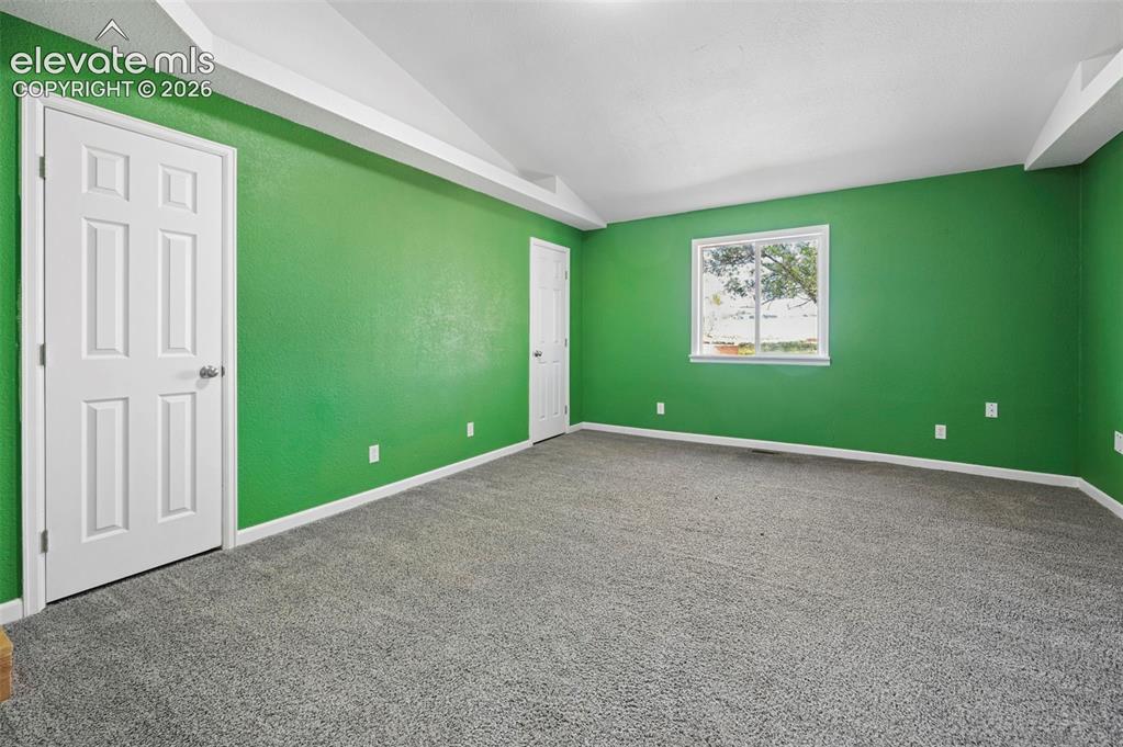 Image 14 of 49: Bedroom
