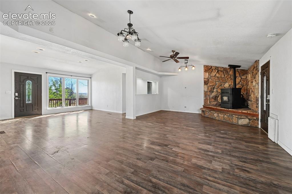 Image 5 of 49: Living Room