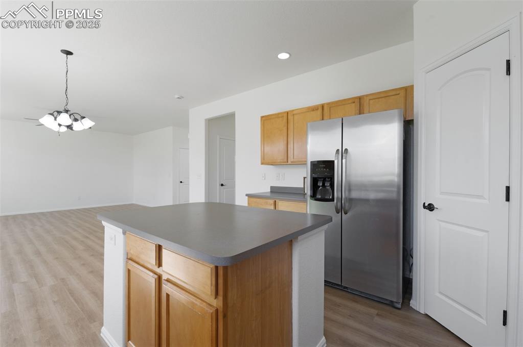 Image 15 of 49: Kitchen