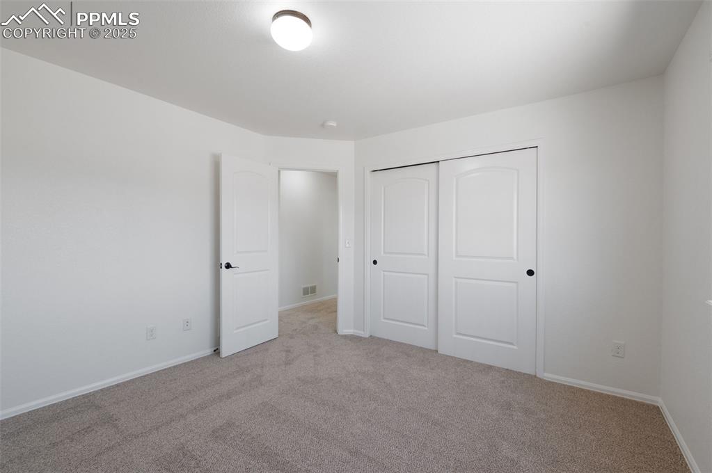 Image 29 of 49: Upstairs Bedroom #3