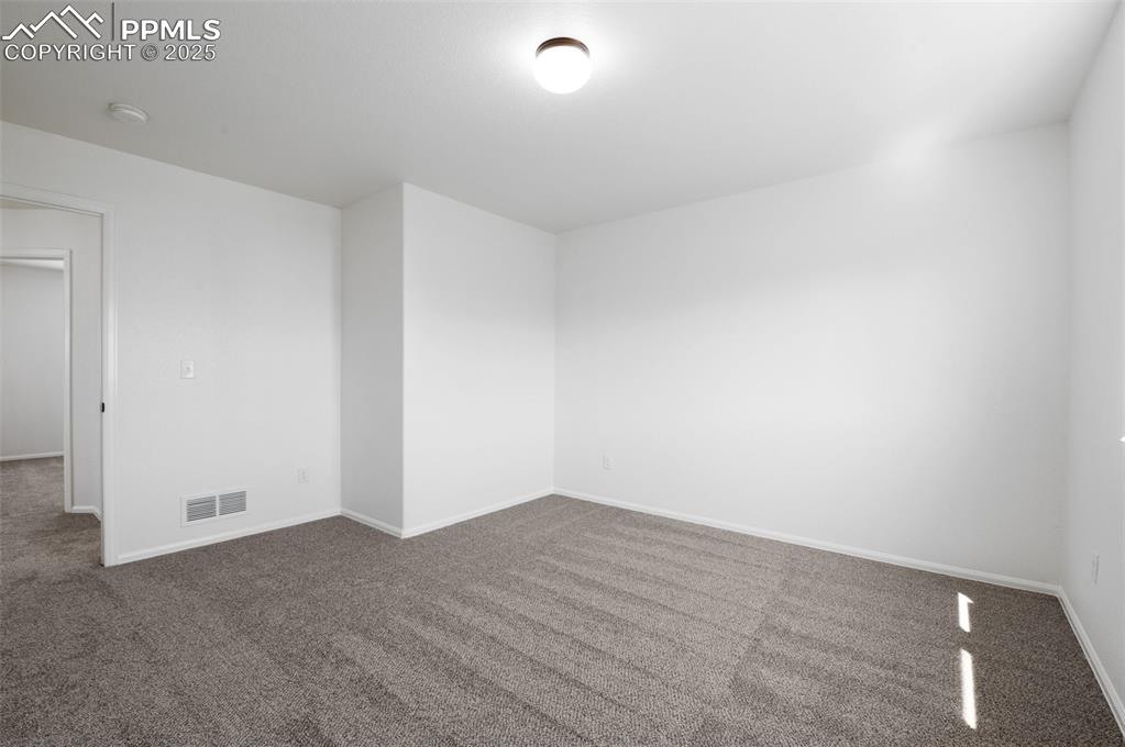 Image 33 of 49: Upstairs Bedroom #4