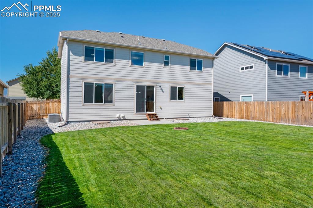 Image 43 of 49: Level lot.