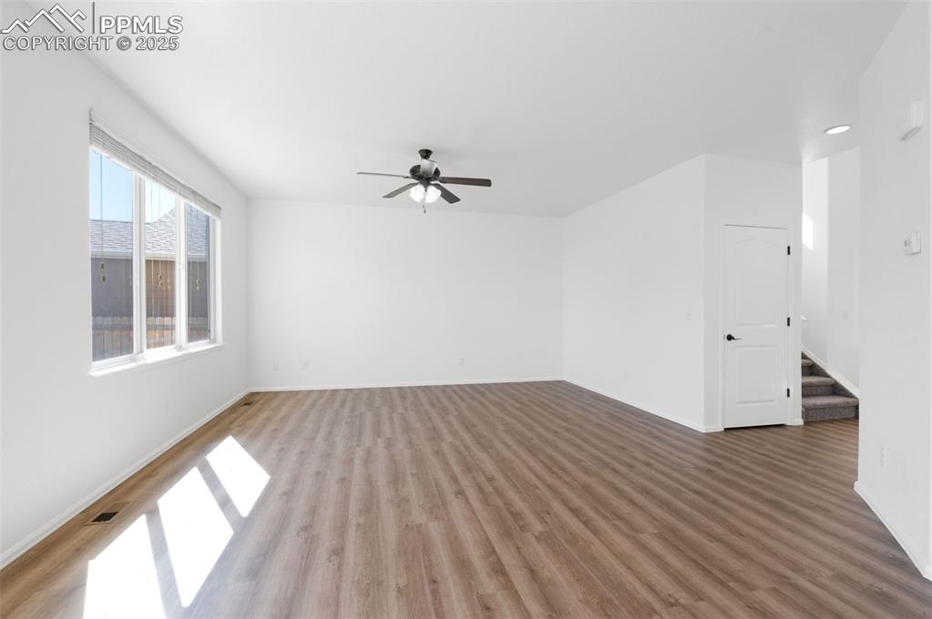 Image 5 of 49: Living Room