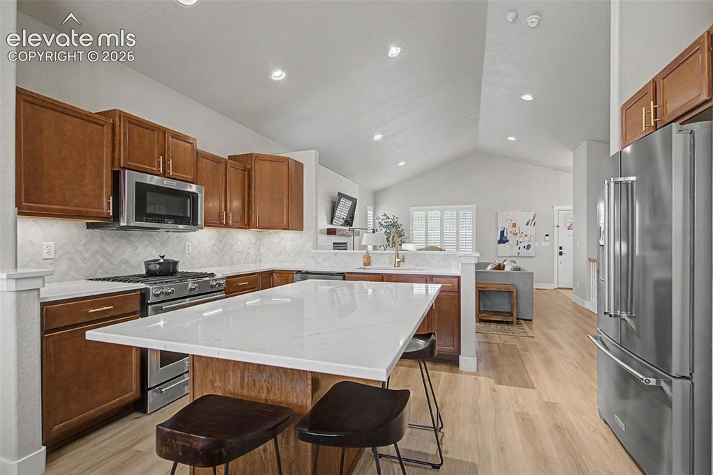 Image 10 of 34: Kitchen