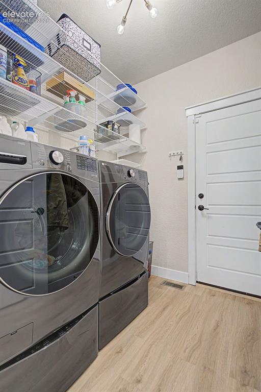 Image 13 of 34: Laundry