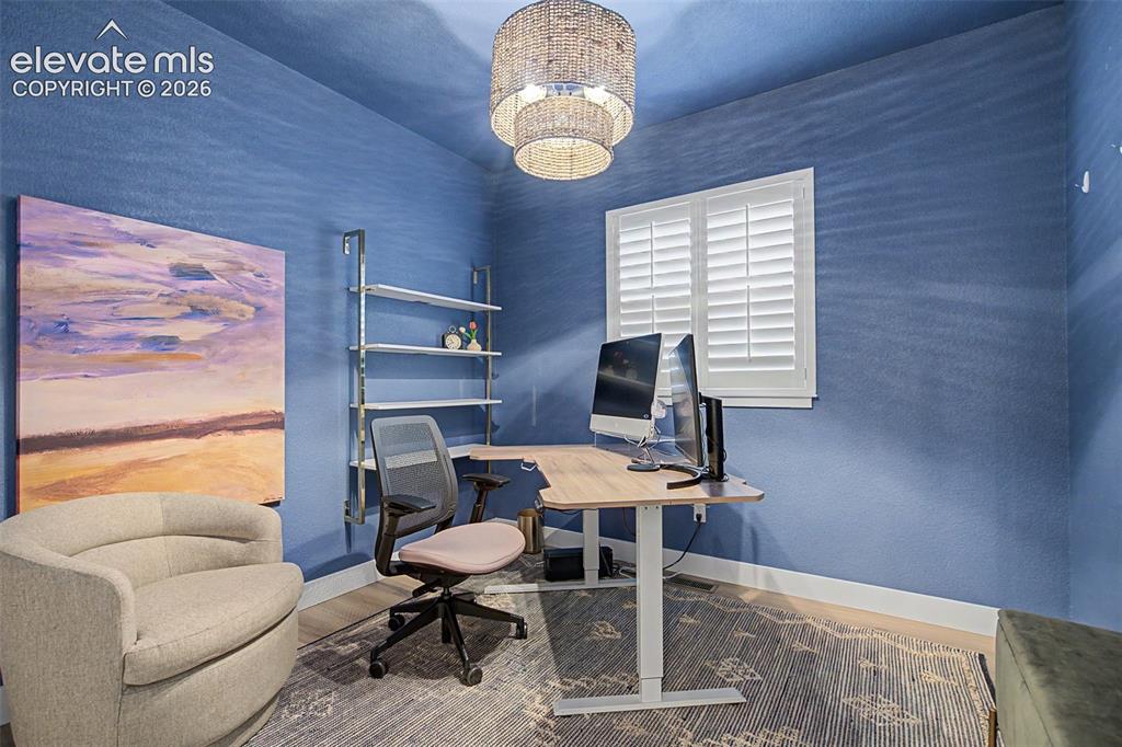 Image 14 of 34: Office