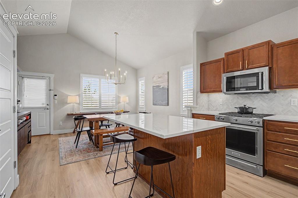 Image 9 of 34: Kitchen