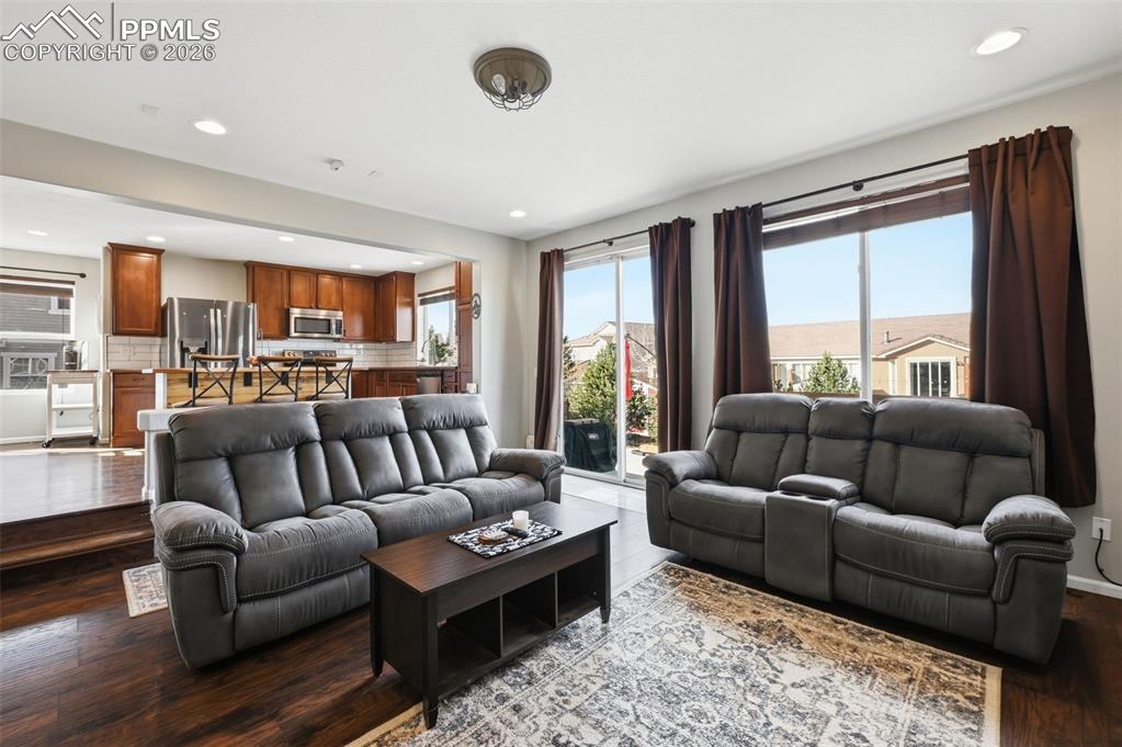 Image 8 of 24: Living Room