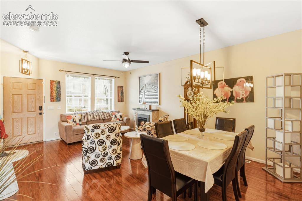 Image 9 of 30: Dining Area