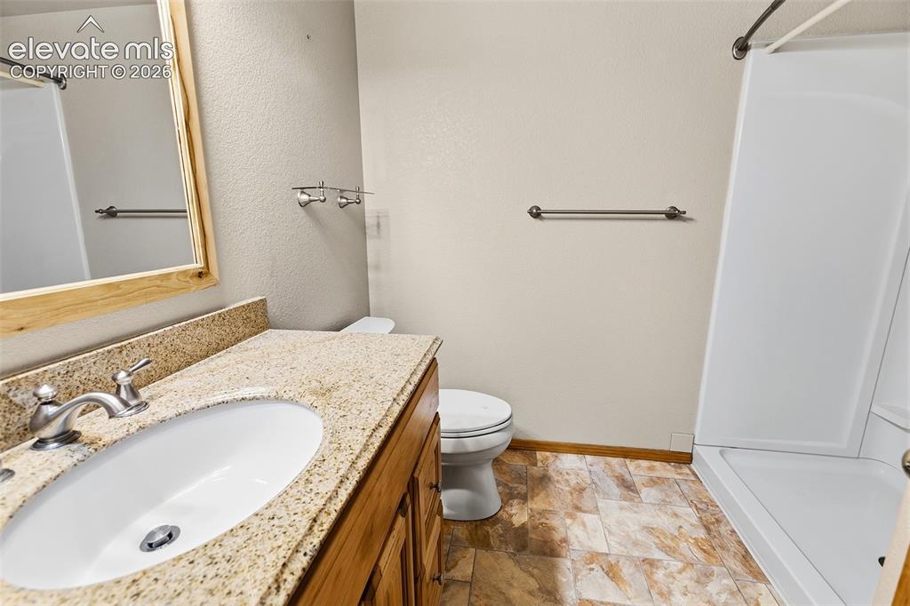Image 18 of 40: Lower Level Bath
