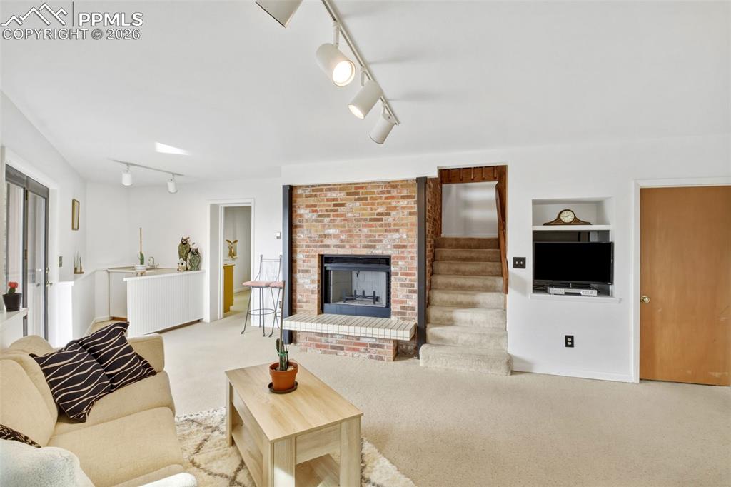 Image 31 of 50: No Description Available