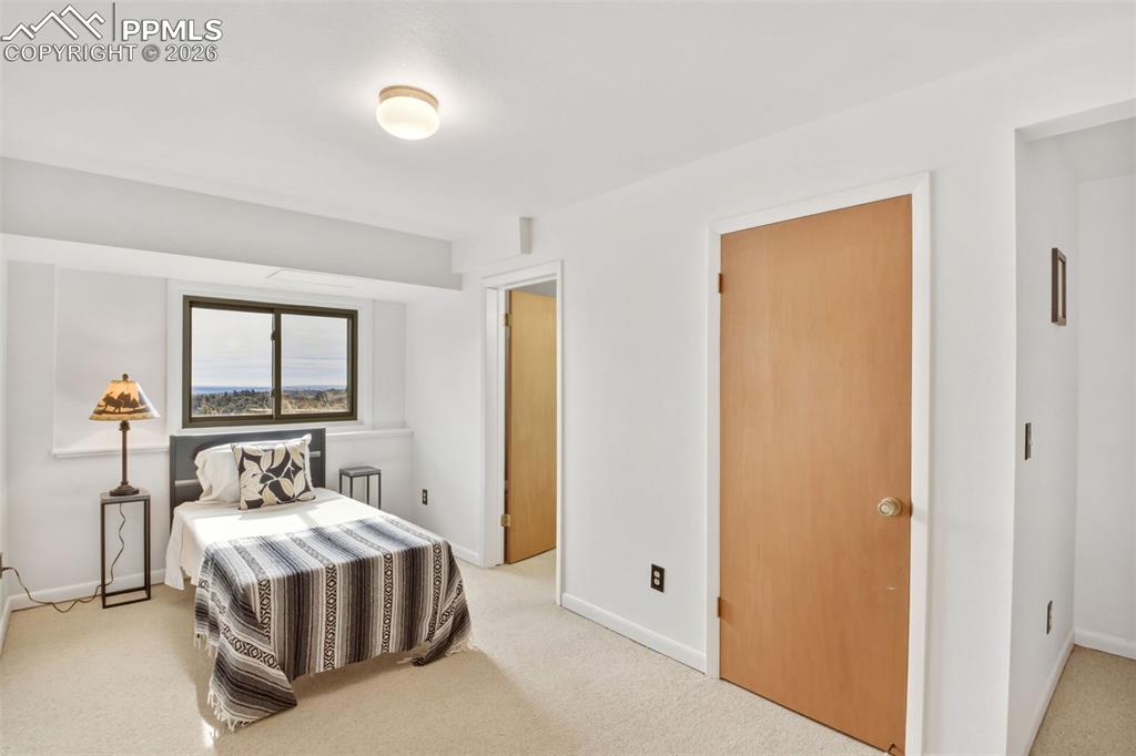 Image 33 of 50: No Description Available