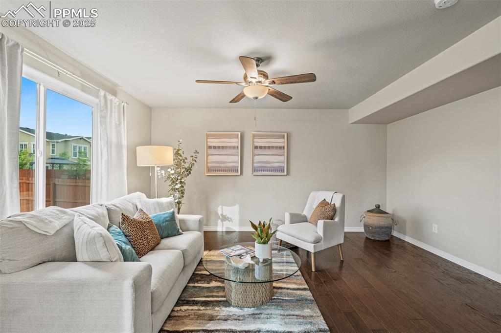 Image 9 of 32: Living Room