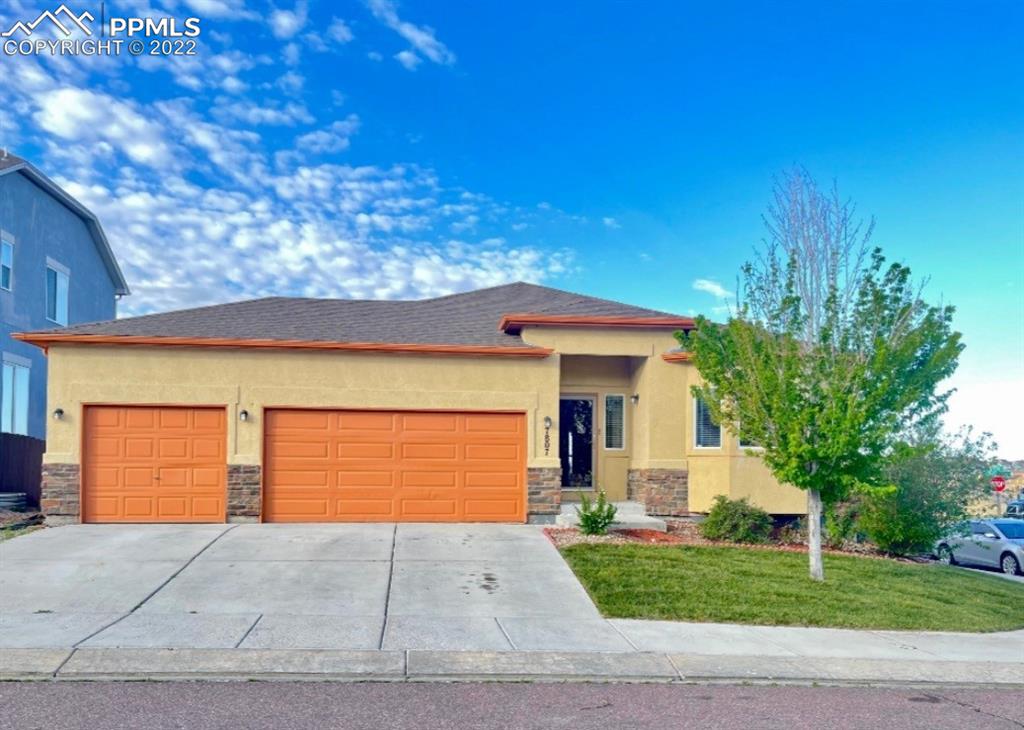 Listing 5987644, Image 1 of 27