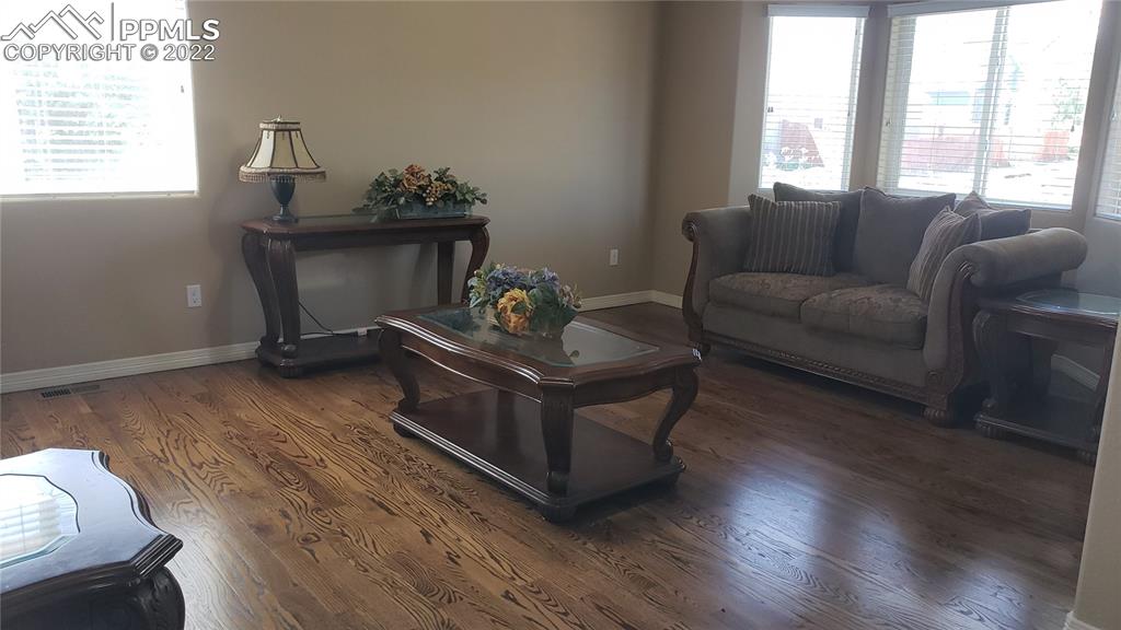 Listing 5987644, Image 5 of 27