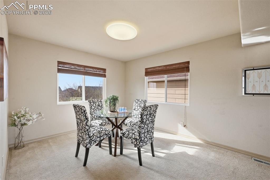 Image 13 of 42: Dining Area