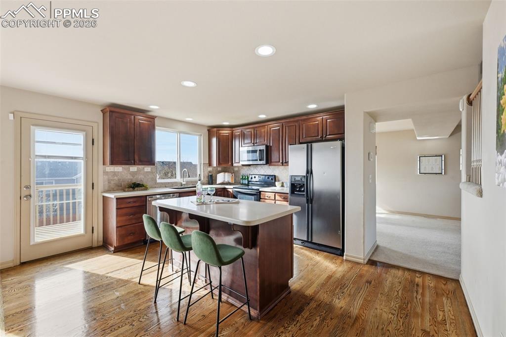 Image 8 of 42: Kitchen