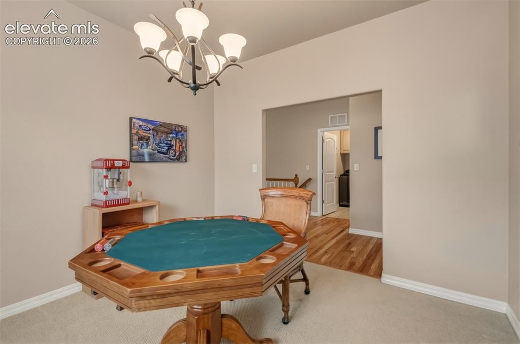 Image 12 of 35: Dining Room