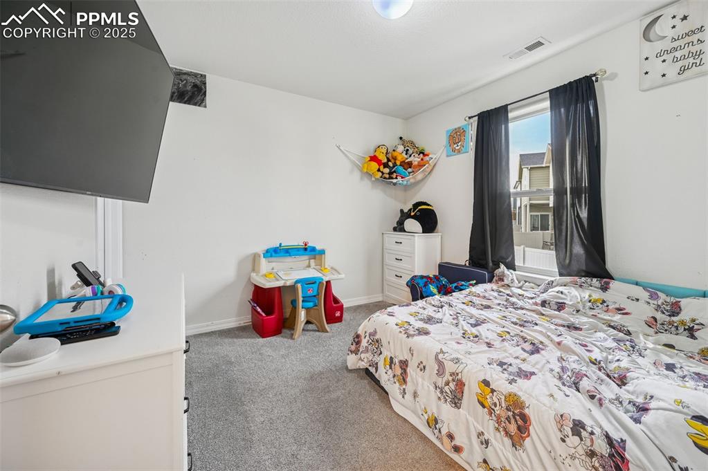 Image 20 of 28: Bedroom