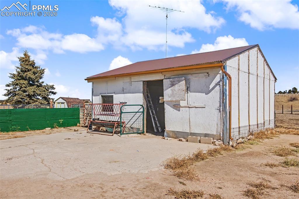 Image 33 of 42: No Description Available