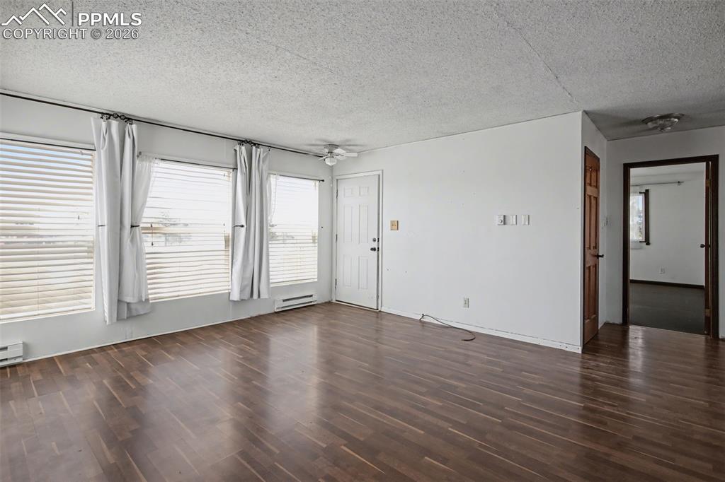 Image 4 of 42: No Description Available