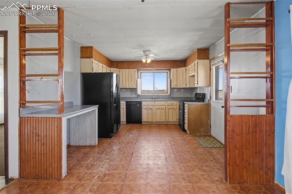 Image 7 of 42: No Description Available