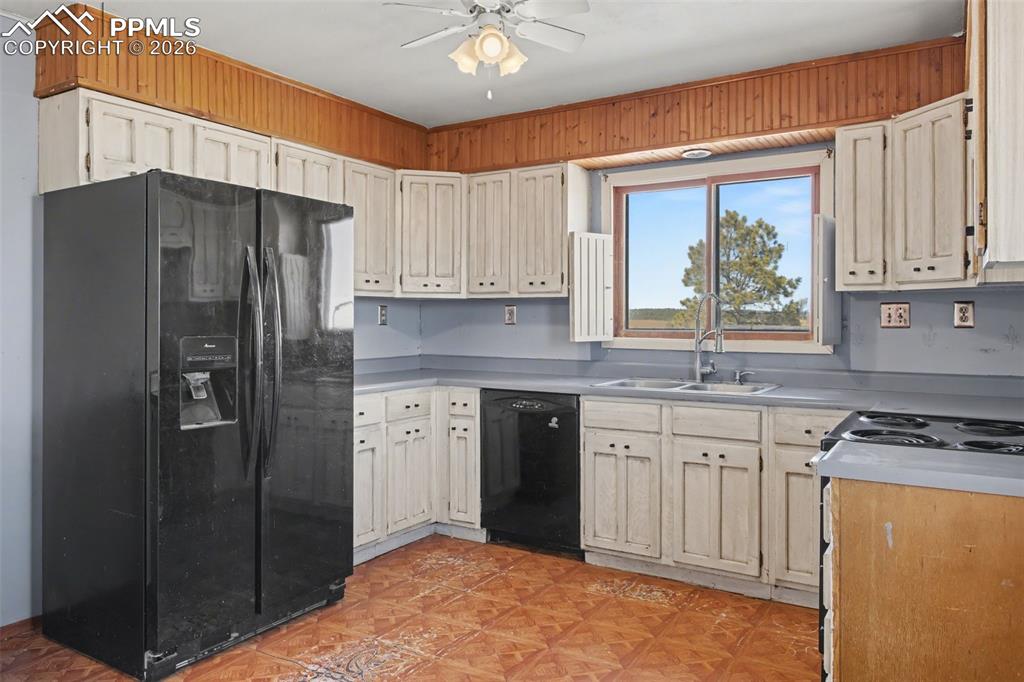 Image 9 of 42: No Description Available