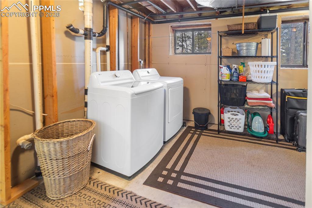 Image 29 of 37: Lower Level Laundry Area