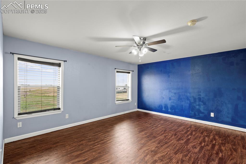 Image 22 of 35: Master Bedroom