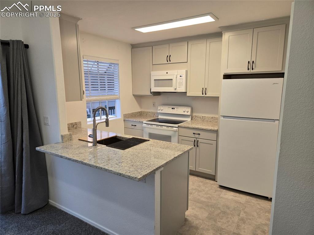 Image 6 of 17: No Description Available