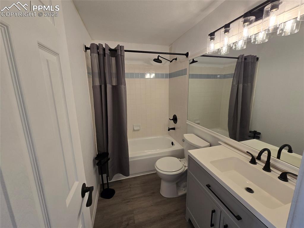 Image 9 of 17: No Description Available