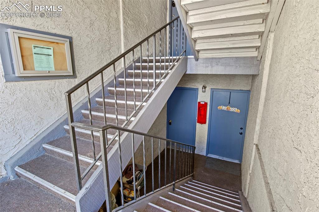 Image 2 of 21: View of stairway