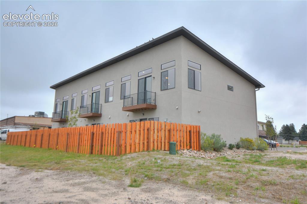 Image 4 of 25: Additional content

The image shows a residential structure under constru