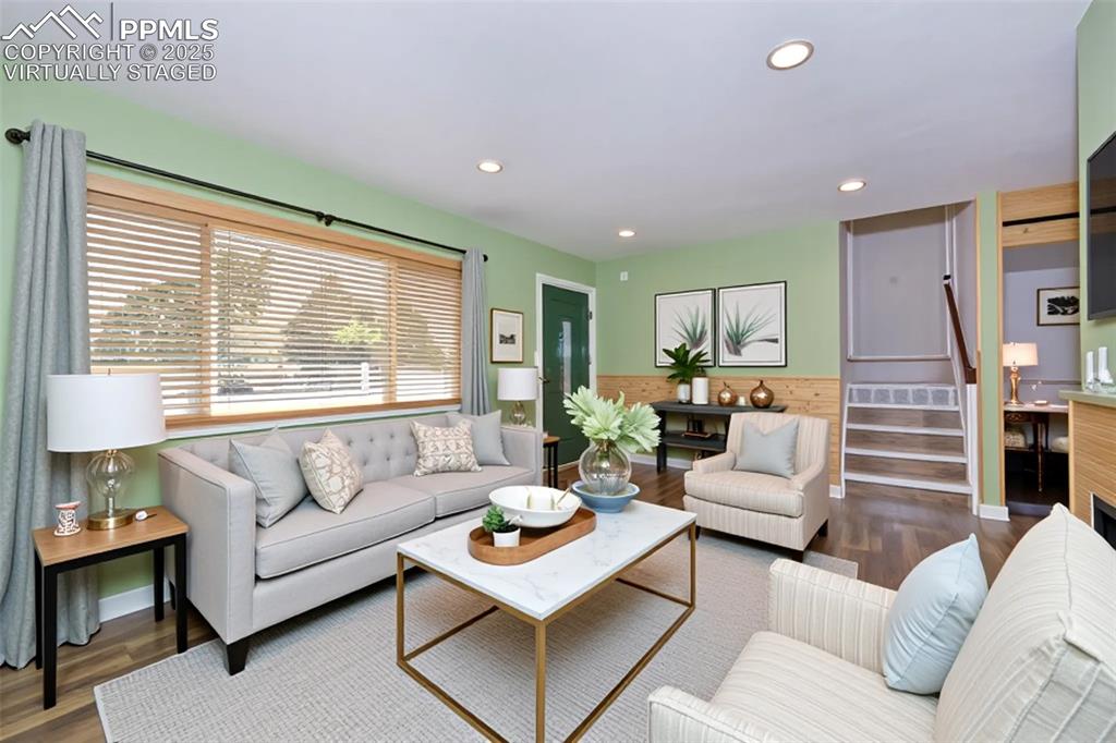 Image 8 of 39: Virtually Staged