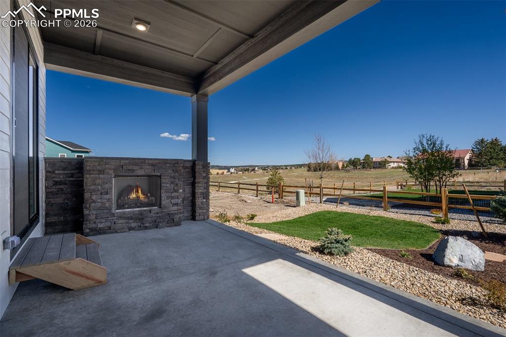 Image 40 of 40: Patio