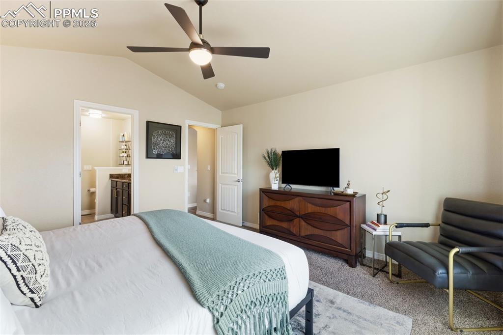 Image 17 of 35: Bedroom