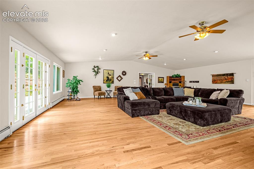 Image 5 of 34: Living Room