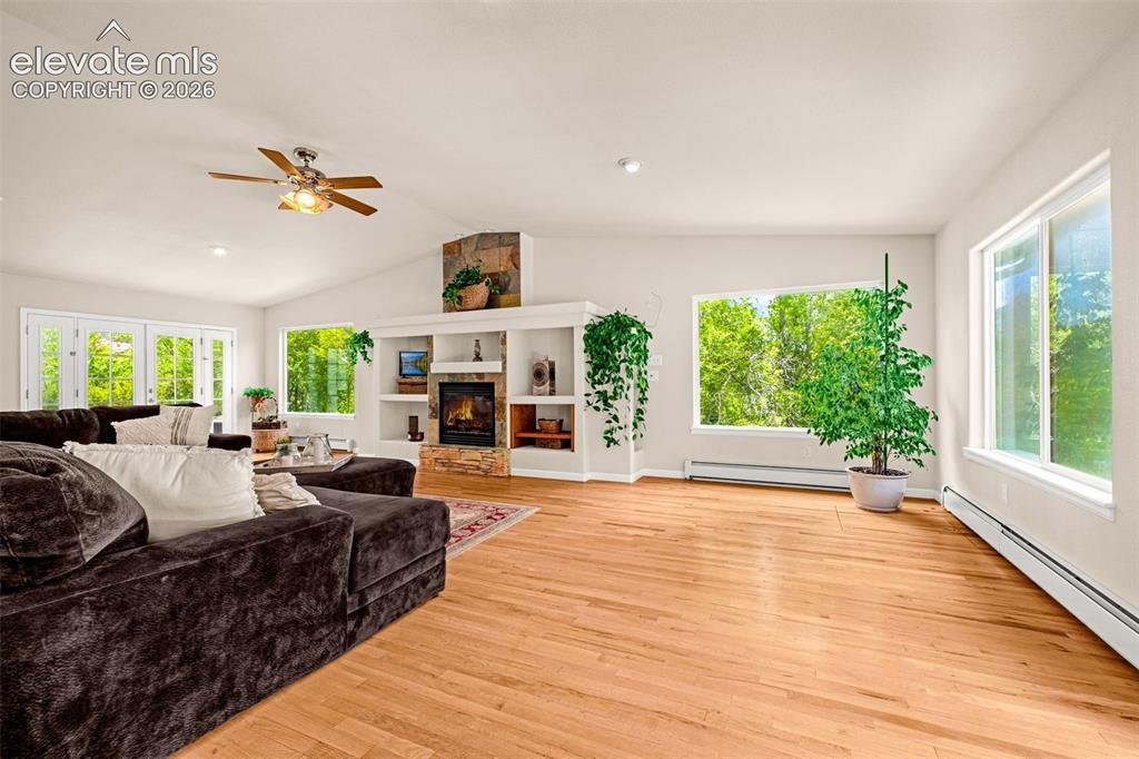 Image 7 of 34: Living Room