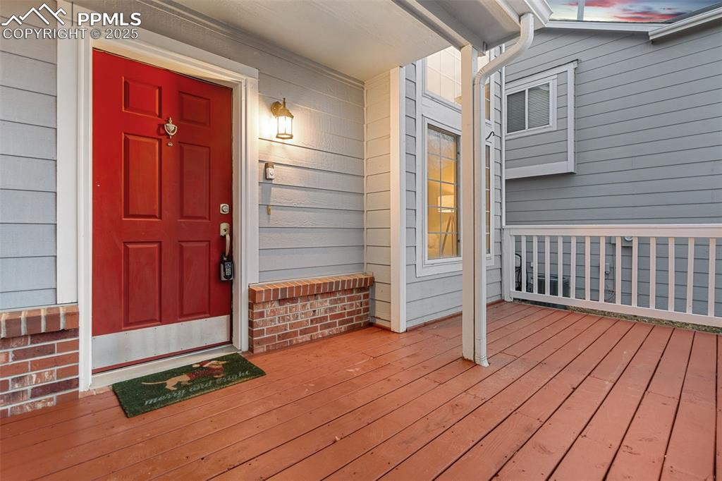 Image 5 of 37: Entry