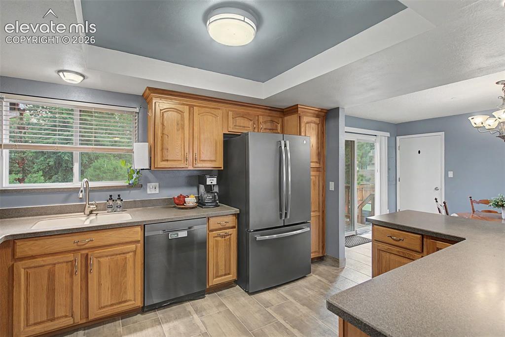 Image 12 of 47: Kitchen