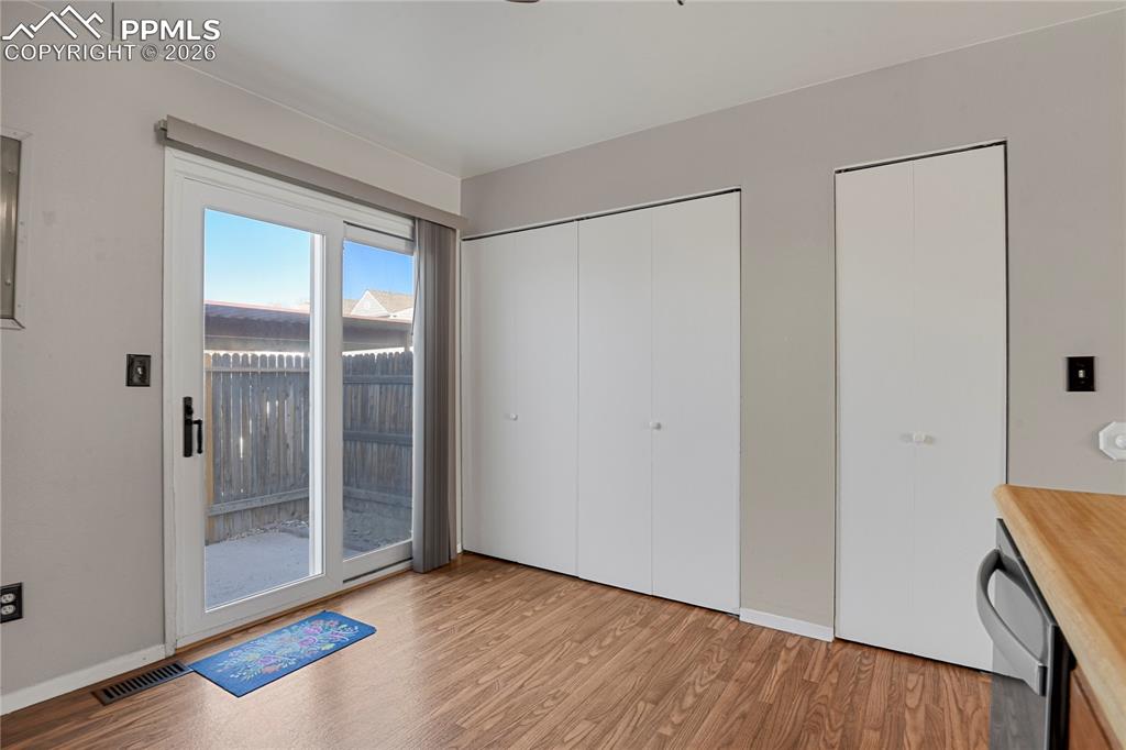 Image 11 of 28: Bedroom