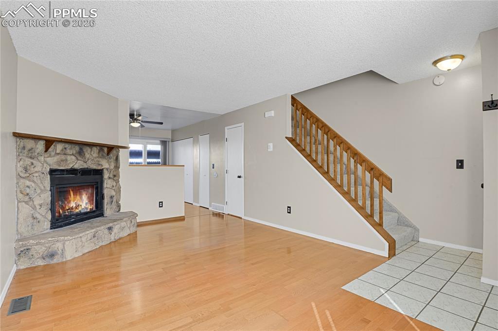 Image 5 of 28: Living Room