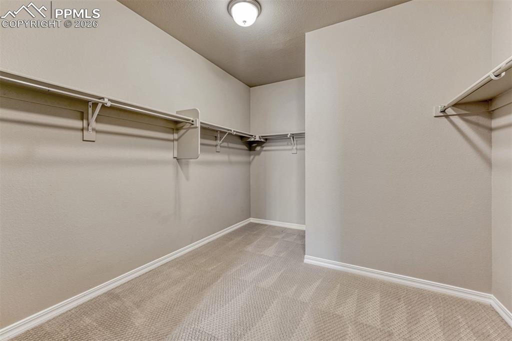 Image 20 of 42: Closet