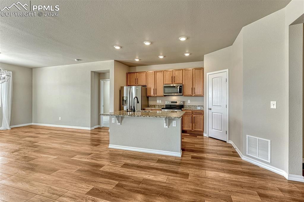 Image 9 of 42: Kitchen