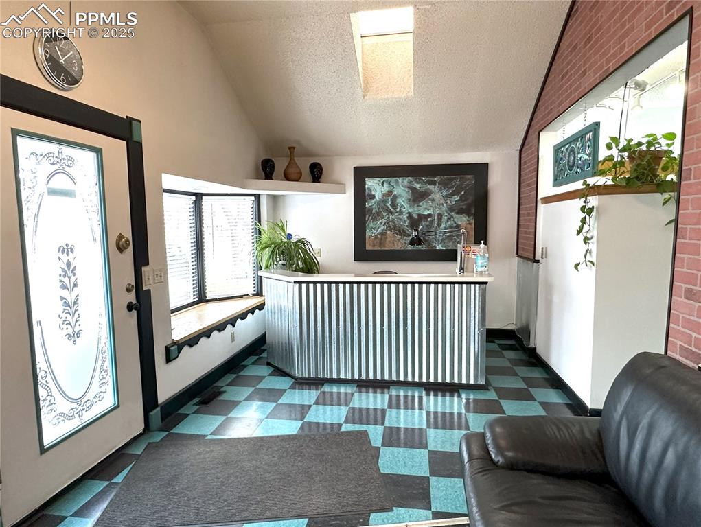 Image 2 of 15: Entry