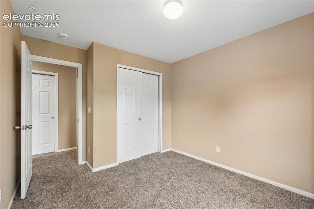 Image 17 of 29: Bedroom